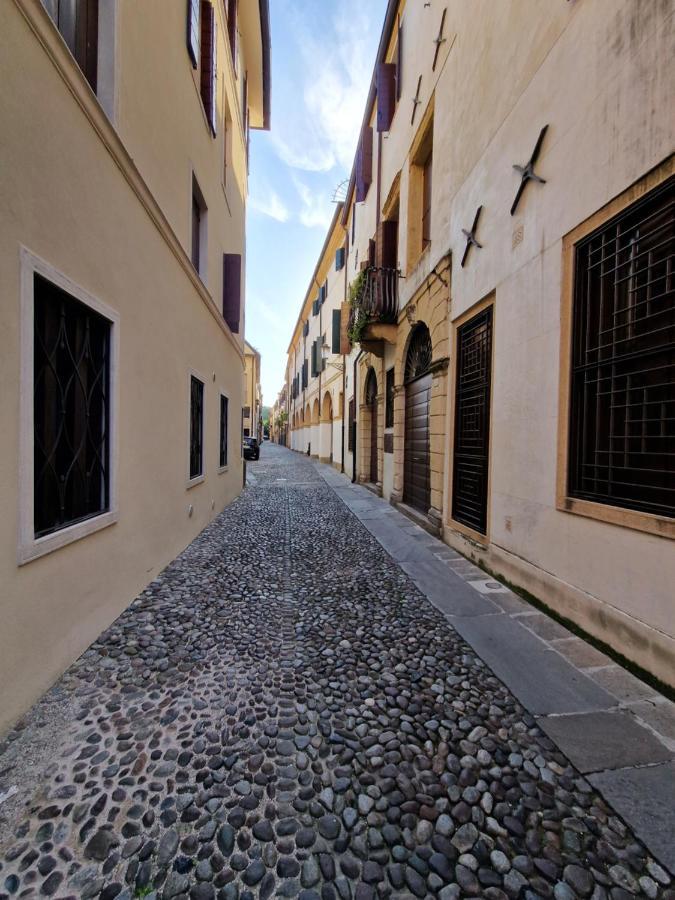 Isabel Apartaments Old Town ปาโดวา ห้อง รูปภาพ